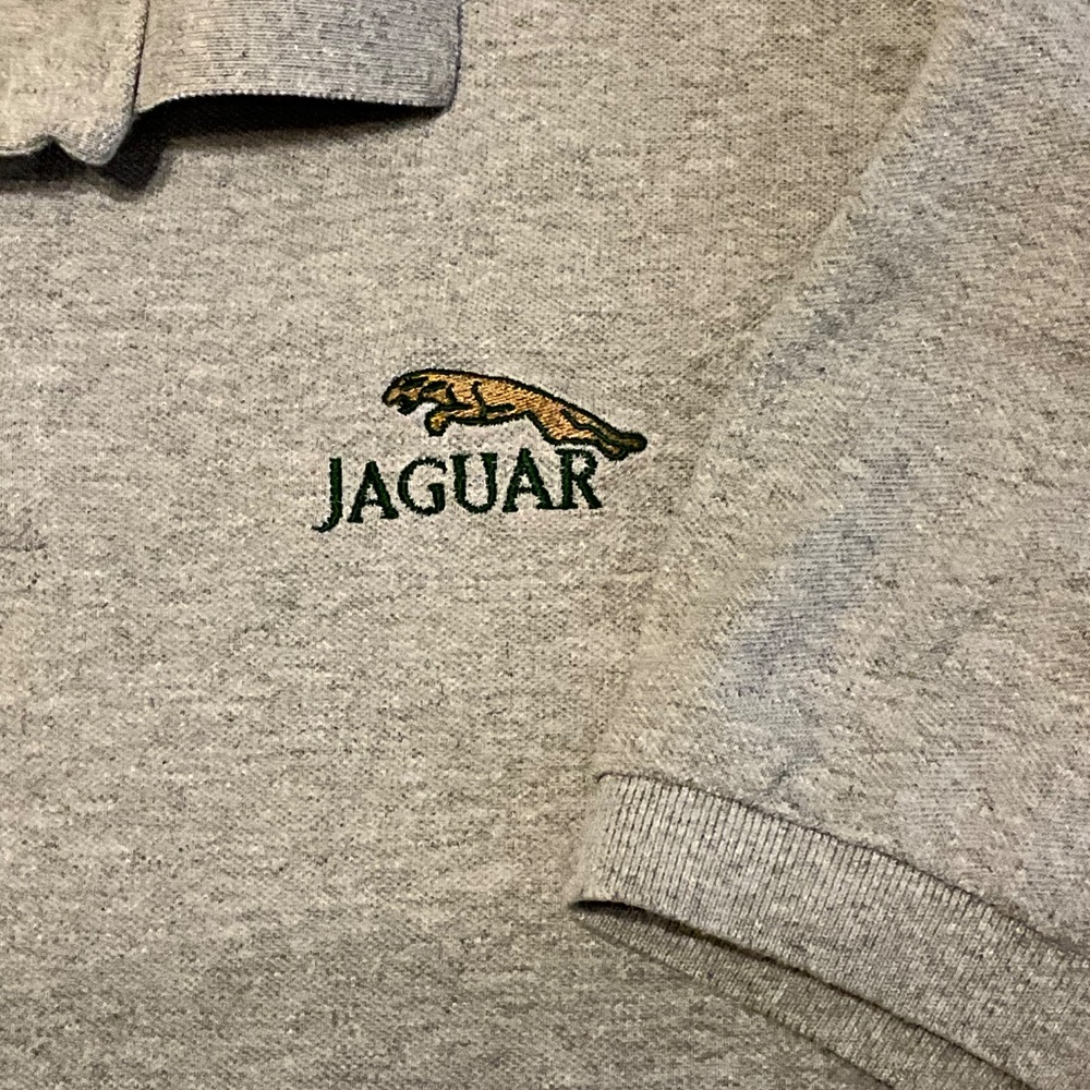 Mens gray polo with Jaguar emblem embroidery size Large - Picture 2 of 6